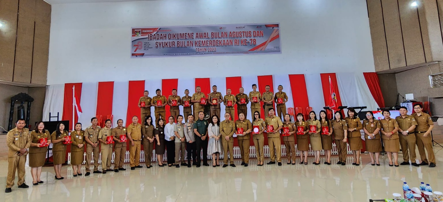 Tercepat Lunas PBB, 28 Kumtua Terima Piagam Penghargaan Bupati Minahasa