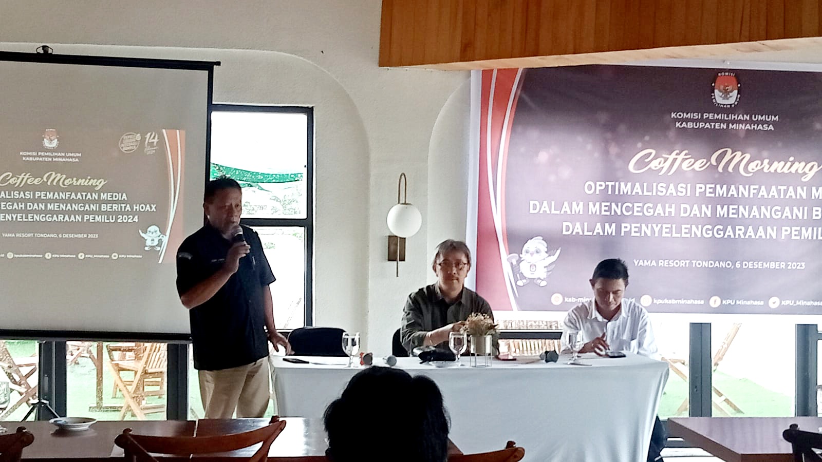 Cegah Berita Hoax, KPU Minahasa Gandeng Wartawan Berikan Edukasi ke Masyarakat 