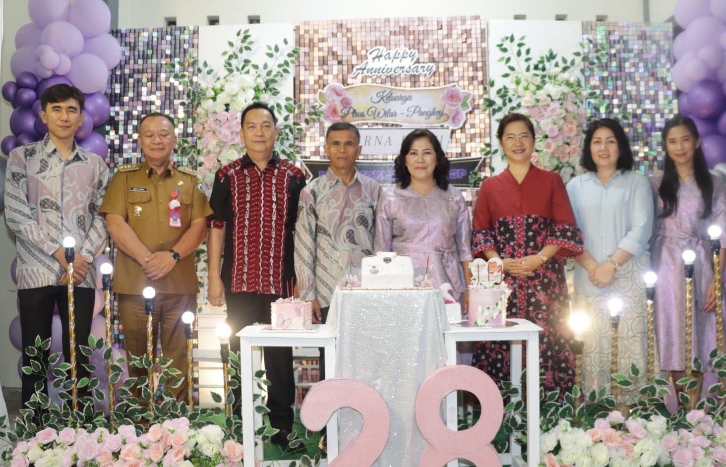 Caroll Hadiri Syukuran Purnabakti Petrus Wilar
