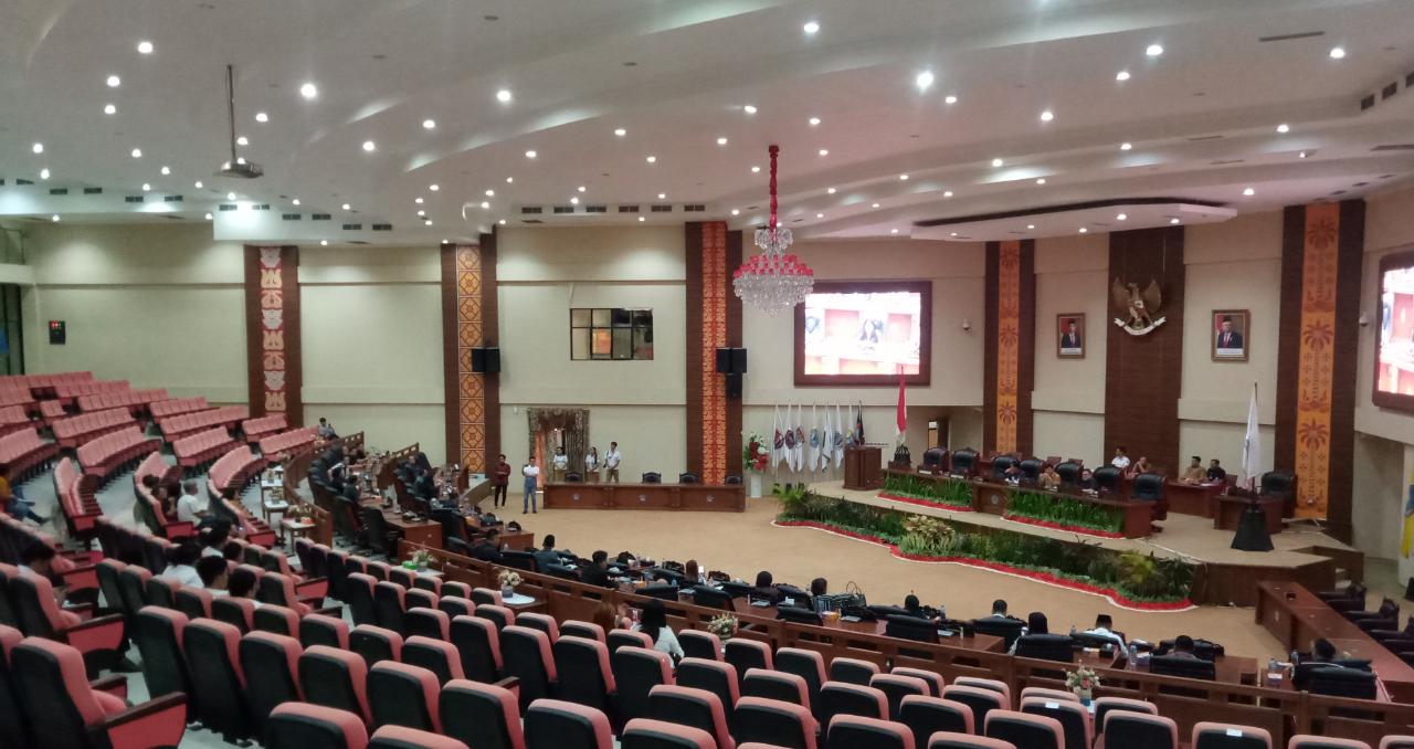 Paripurna Internal Pengusulan Pergantian Wakil Ketua DPRD Sulut Hujan Interupsi