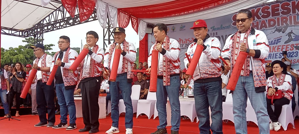 Wakefest Minahasa 2023 di Danau Tondano Resmi Dibuka Gubernur Olly Dondokambey