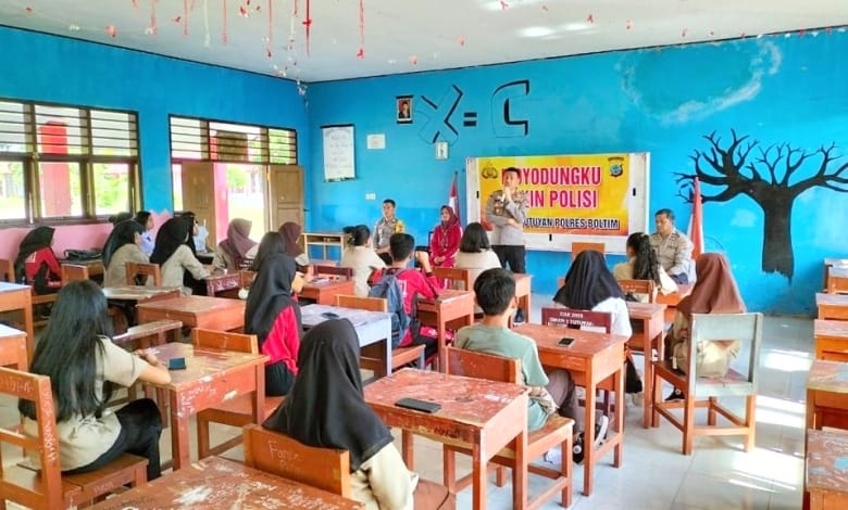 Jumat Curhat, Polsek Tutuyan Sasar Sekolah 