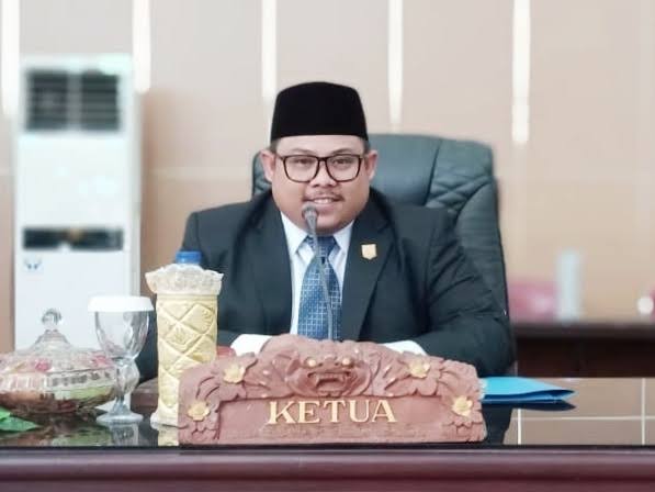 Pembatasan Disebut Longgar, Ketua DPRD Boltim Sorot ASN dan Warga Kumabal