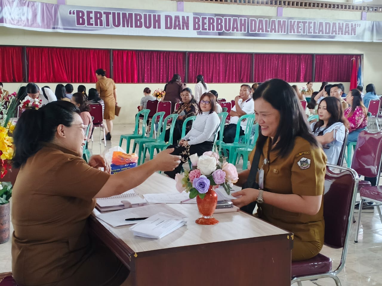 Kebanggaan Orangtua dan Sekolah, Kayla Tungka Lulus Seleksi Kedokteran