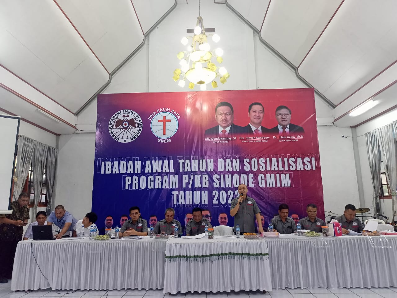 P/KB Sinode Ibadah Awal Tahun, Rumambi Paparkan Program GMIM Bakobong