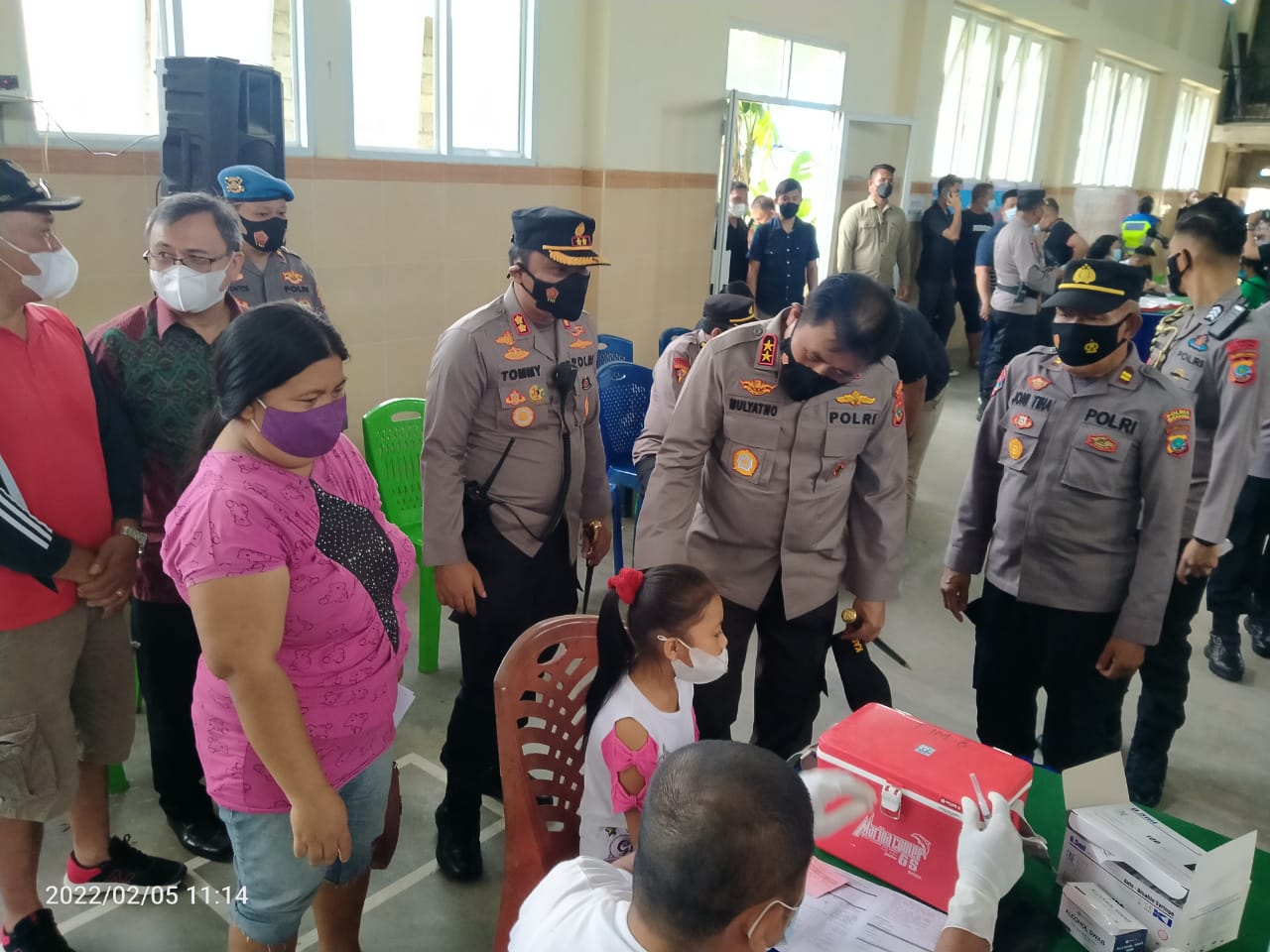 Kapolda Tinjau Vaksinasi, Polres Minahasa Diapresiasi