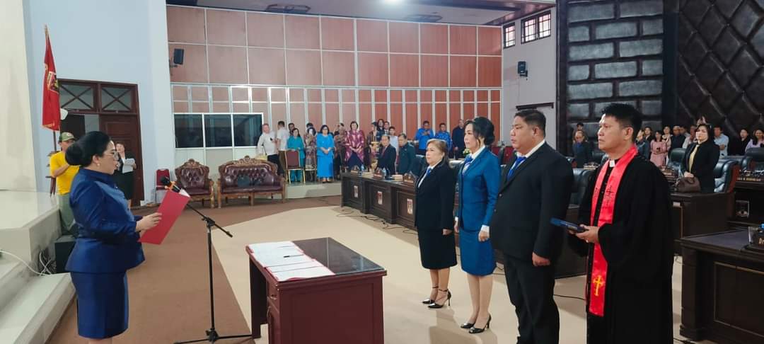 DPRD Minahasa Gelar Rapat Paripurna Pengambilan Sumpah dan Janji Terhadap 3 Legislatif PAW