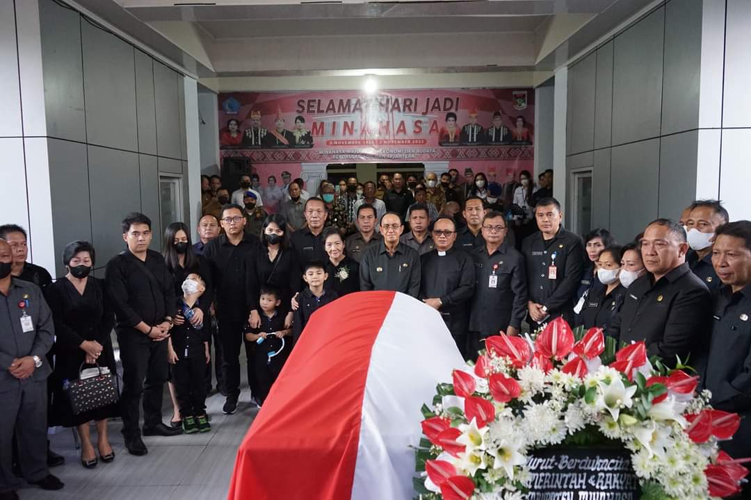 Jajaran Pemkab Minahasa Lepas Mantan Bupati Minahasa 2013-2018