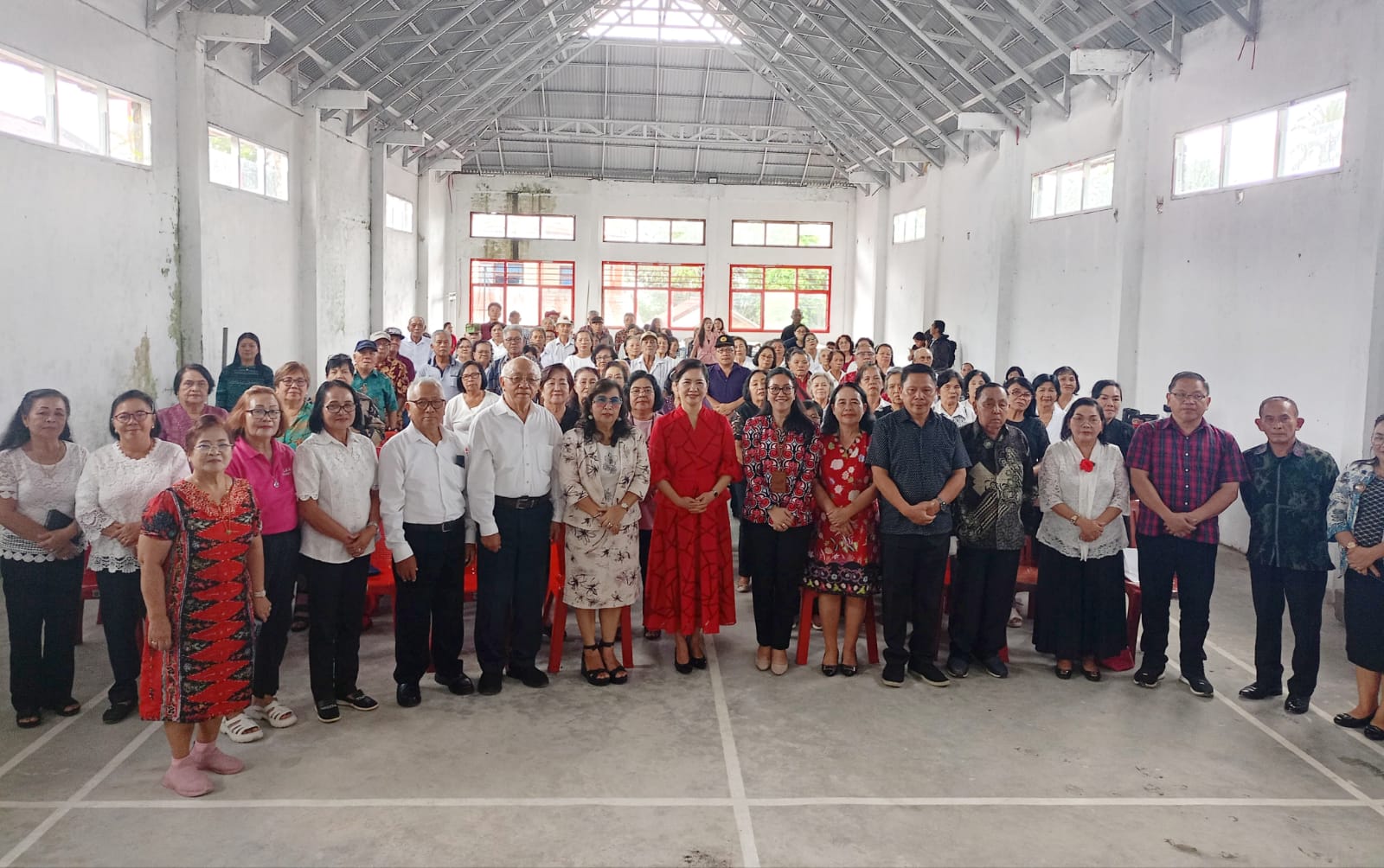 Karundeng Launching Sekolah Lansia Smart Tumimperas